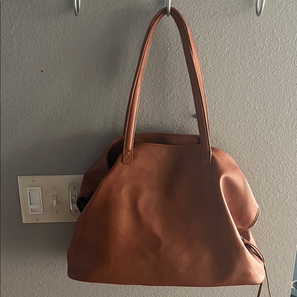 Elegant Tan Vegan Leather Tote Bag